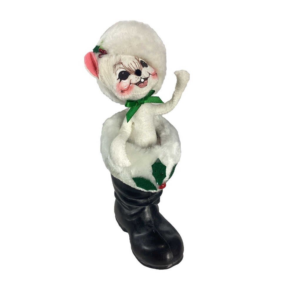 Annalee White Mouse In Santa Boot w/holly 9" Christmas Holiday Decoration